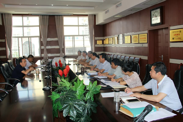 隴運(yùn)集團(tuán)公司黨委召開加強(qiáng)黨風(fēng)廉政建設(shè)，全面從嚴(yán)治黨落實(shí)主體責(zé)任專題會(huì)議