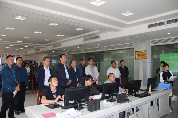 市安委辦主任、安監(jiān)局局長李永宏一行到隴運集團公司檢查指導(dǎo)工作