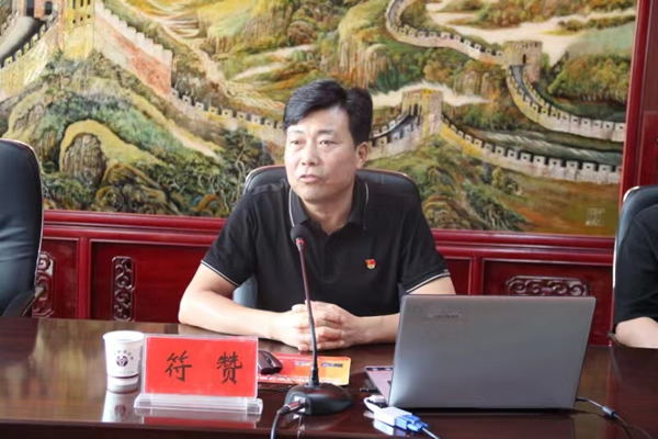 市政府國資委黨委委員、副主任符贊到隴運集團公司開展講授 黨紀學習教育專題 黨課暨“七一”慰問活動